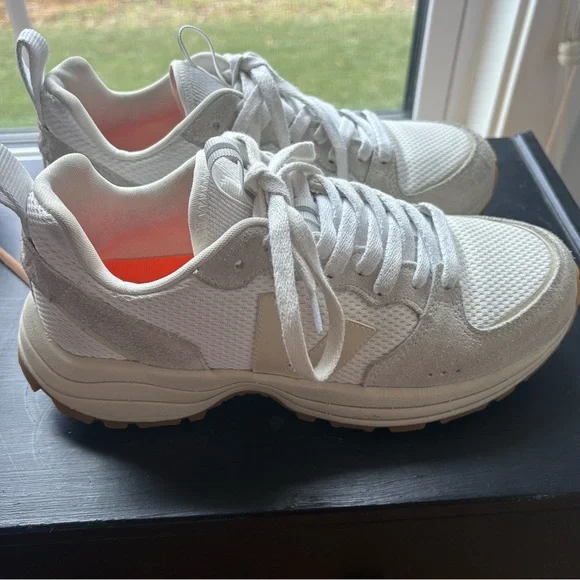 Veja White and Tan Women's Sneakers - Picture 4 of 13